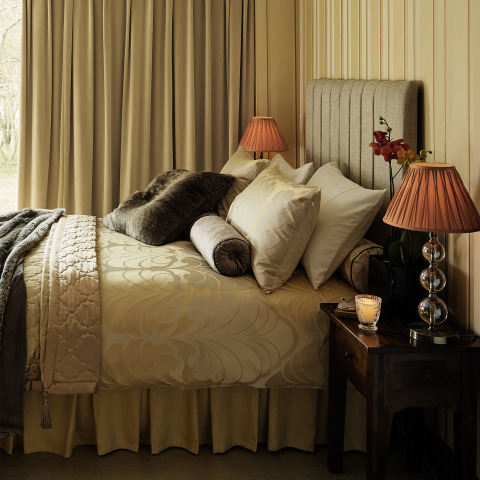 Набір постілі ALEXANDER SG 137*200, LRG SQ 65*65 set of-1 (Gold)