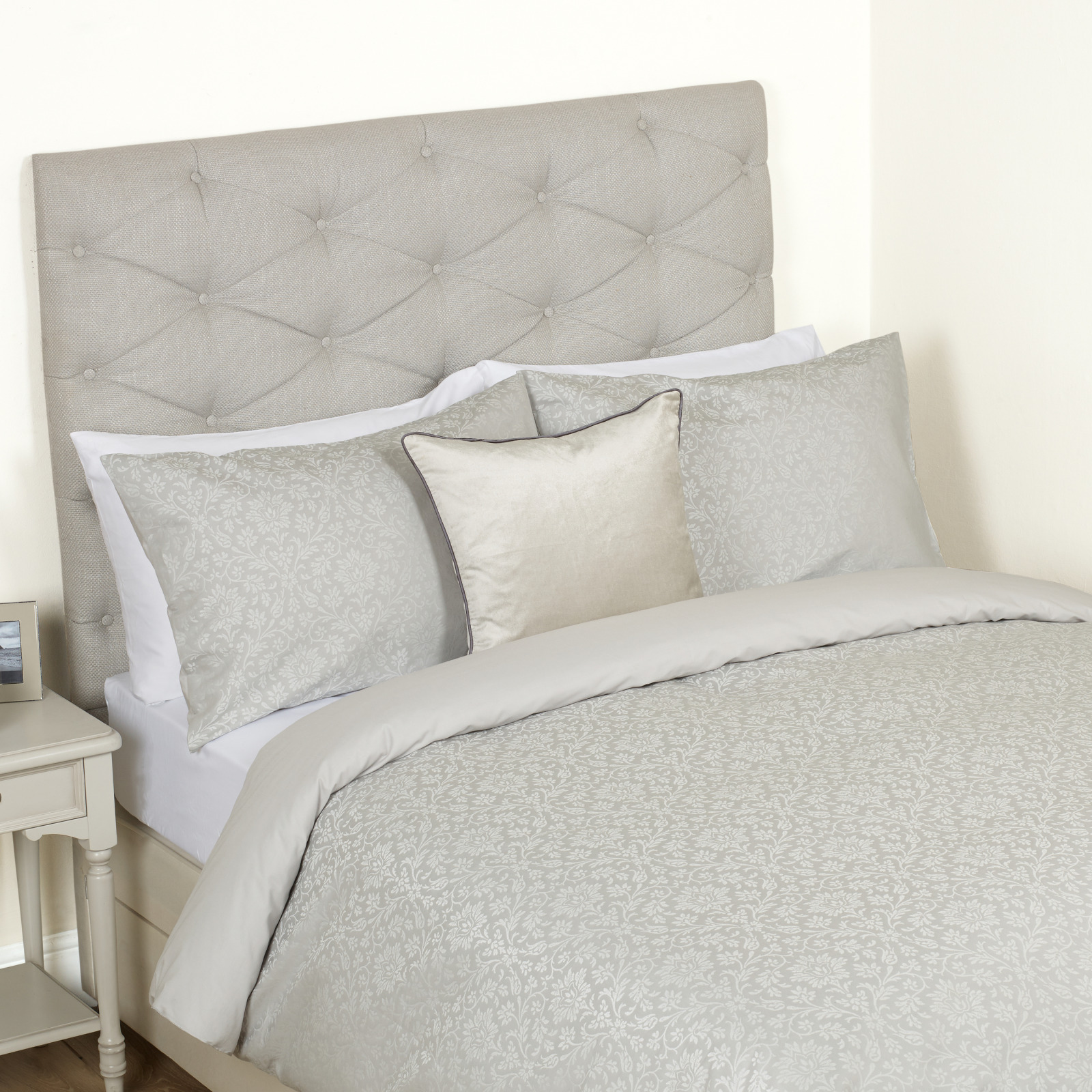 Набір постілі ANNECY JACQUARD SG 137*200, 50*75 set of-1 (Silver)