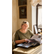 Оливкова футболка вільного крою з квітковою тасьмою