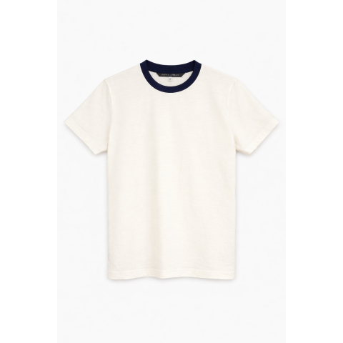 Базова жіноча футболка молочного кольору з контрастною синьою окантовкою Базова жіноча футболка молочного кольору з контрастною синьою окантовкою