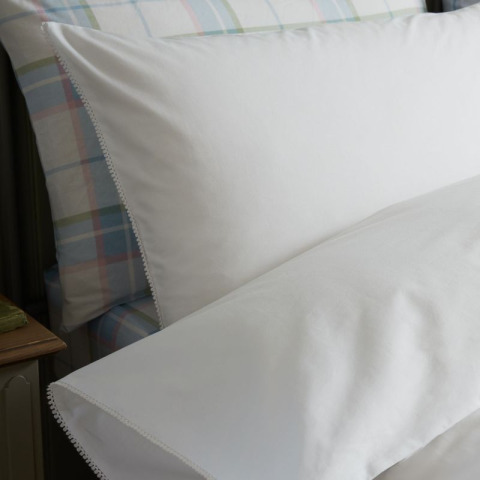 Двоспальний комплект білої постілі RIANNE DB 200*200, 50*75 set of-2 (White)