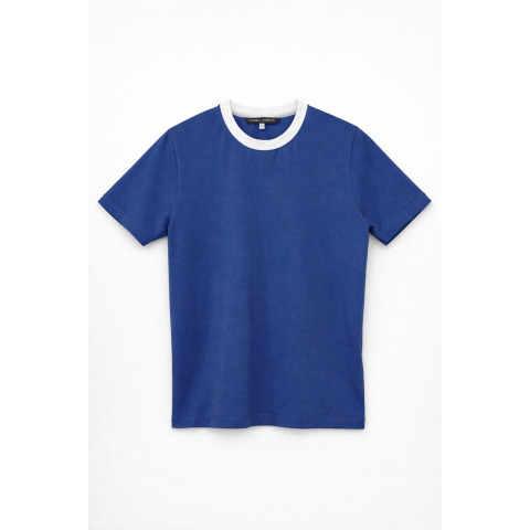 Базова жіноча футболка синього кольору з молочною окантовкою