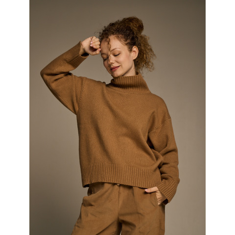 Вовняний светр оверсайз з високим горлом кольору Cemel 