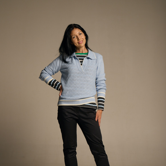 Блакитний пуловер -поло з вовни ягня